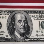 أسبوع سيء للنفط.. خسارة تقارب 7% وبرنت 72 دولاراً