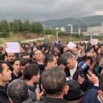 “انقذوا أبي الخصيب”.. تظاهرات حاشدة في البصرة