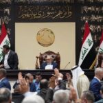 القبض على سائق مركبة مزورة بحوزته أسلحة غير مرخصة في بغداد